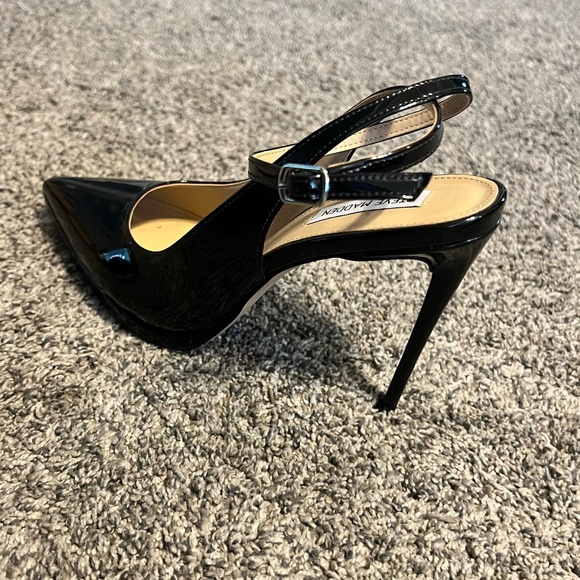Steve Madden - Sleek Black Stiletto Heels - Picture 1 of 5